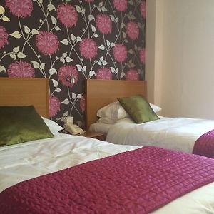 Zimmer mit zwei Einzelbetten